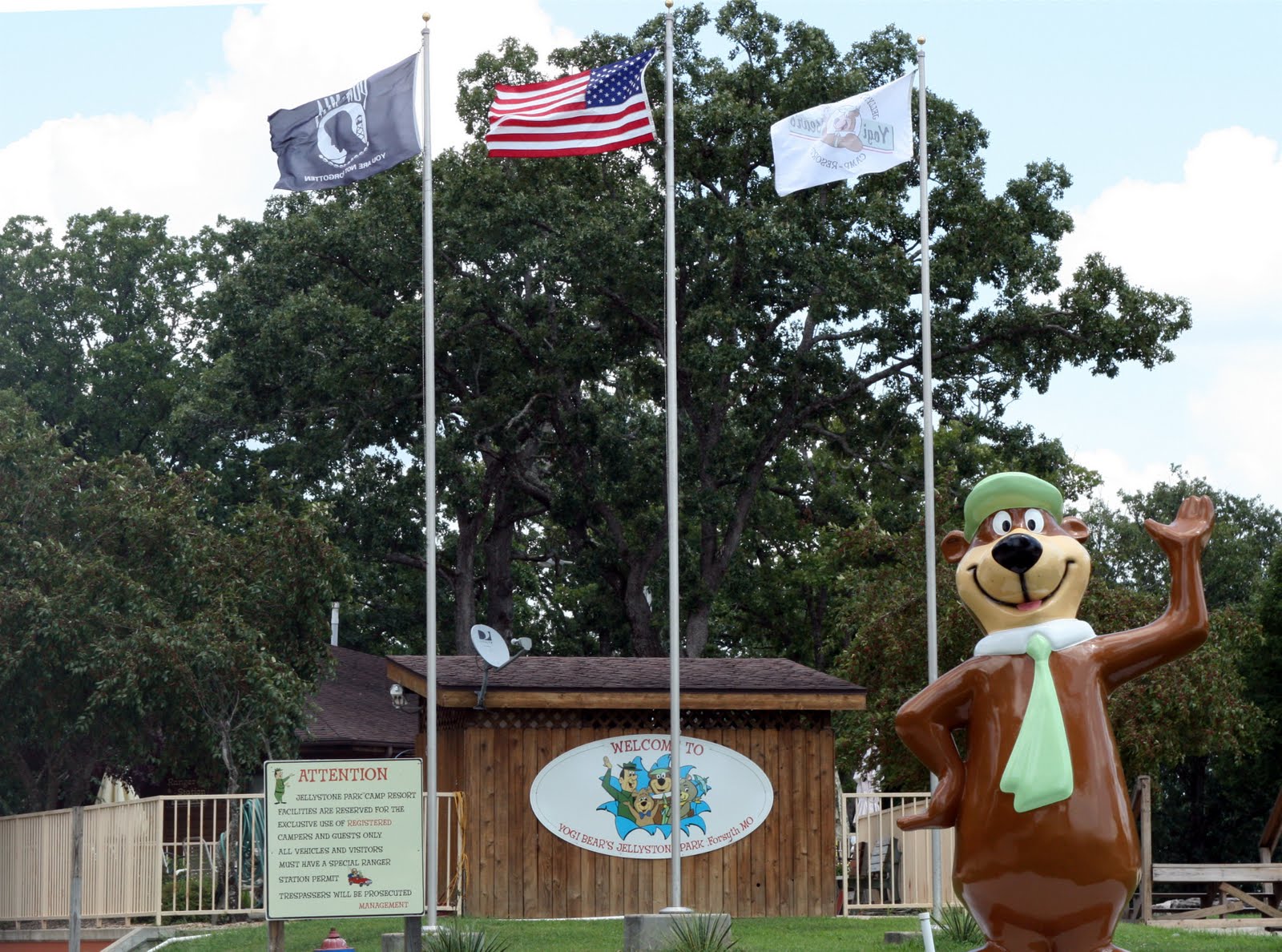 Web shoals bend park in forsyth is receiving new updates and construction to offer an alternative option for summer fun, in lieu of the continuous flooding at. Yogi Bear's Jellystone Park in Forsyth